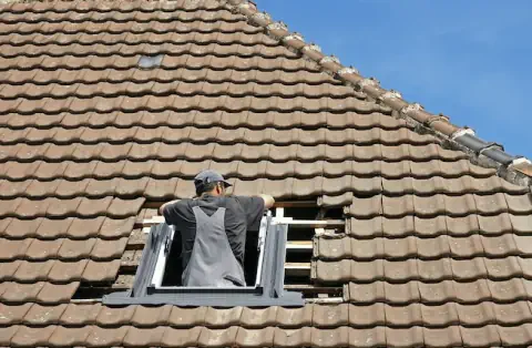 Pose de velux - Villemagne-l'Argentière